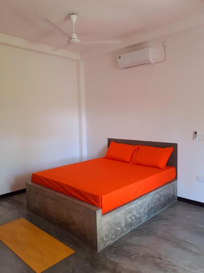 Om Villa Hikkaduwa Exterior foto